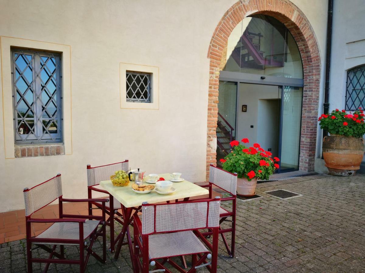 Castello Di Fulignano Isalfredo Ground Floor Apartment 圣吉米纳诺 外观 照片