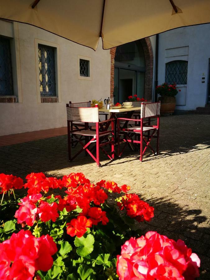 Castello Di Fulignano Isalfredo Ground Floor Apartment 圣吉米纳诺 外观 照片